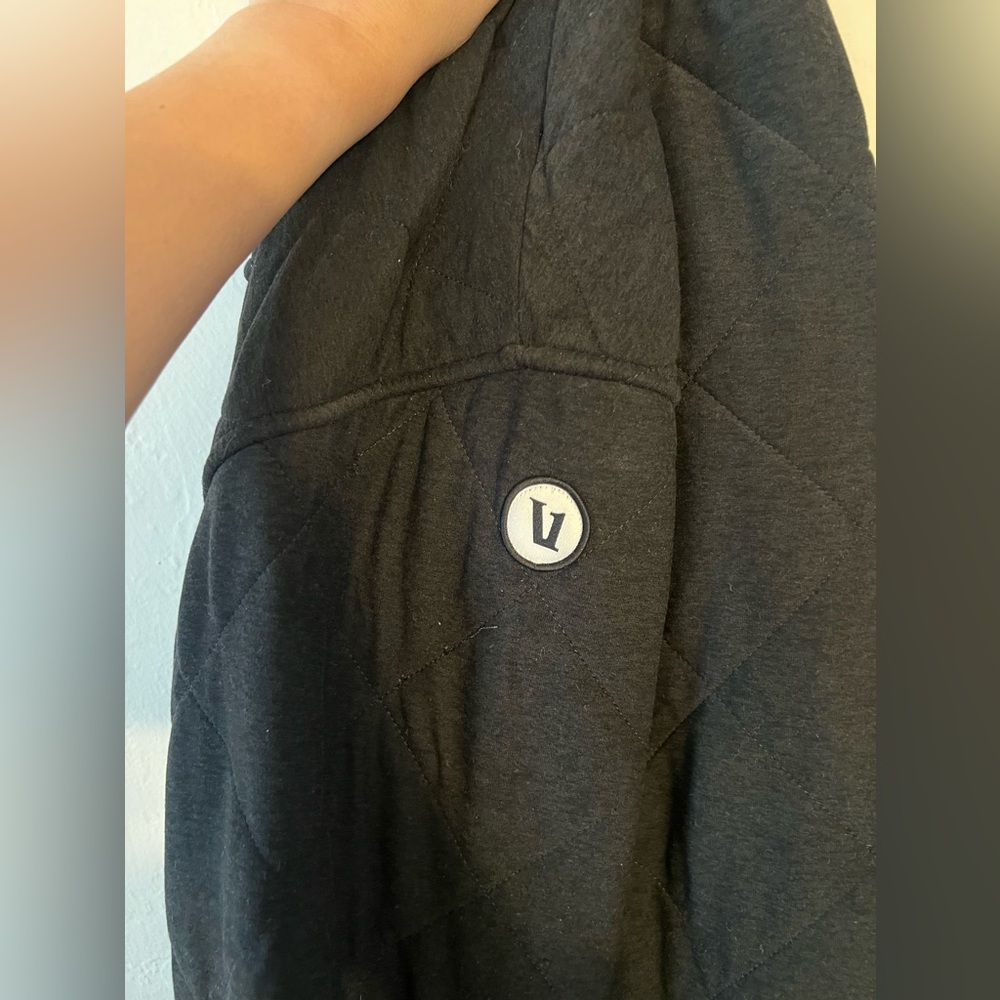 Vuori Black Quilted Zip-Front Jacket - Picture 7 of 8